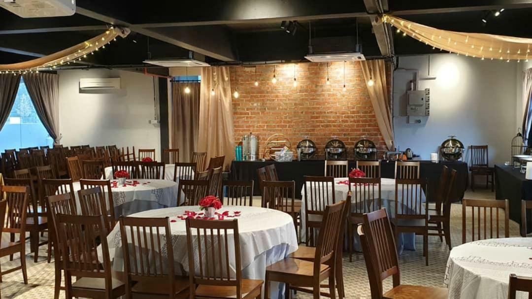 The Wood Boutique Hotel Muar Extérieur photo