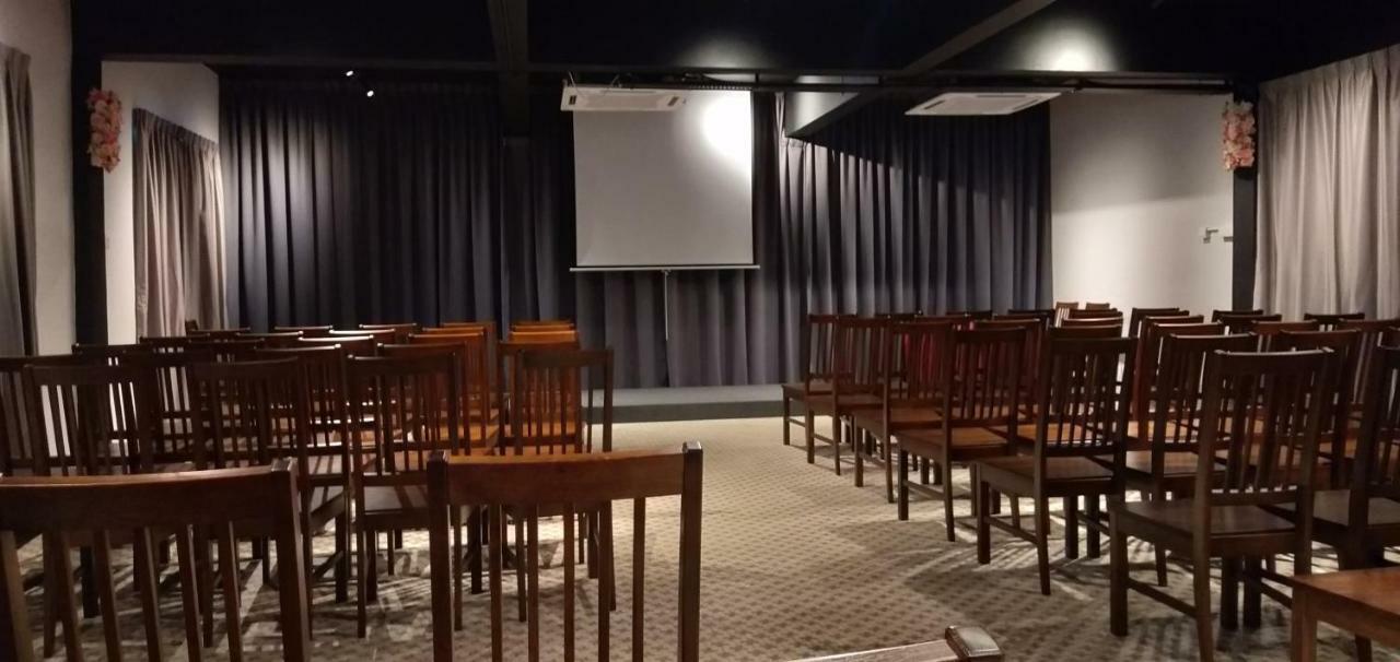 The Wood Boutique Hotel Muar Extérieur photo