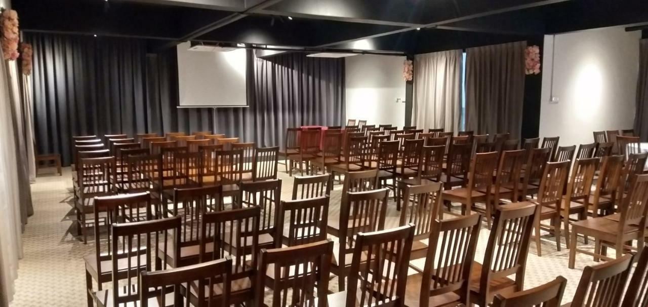 The Wood Boutique Hotel Muar Extérieur photo