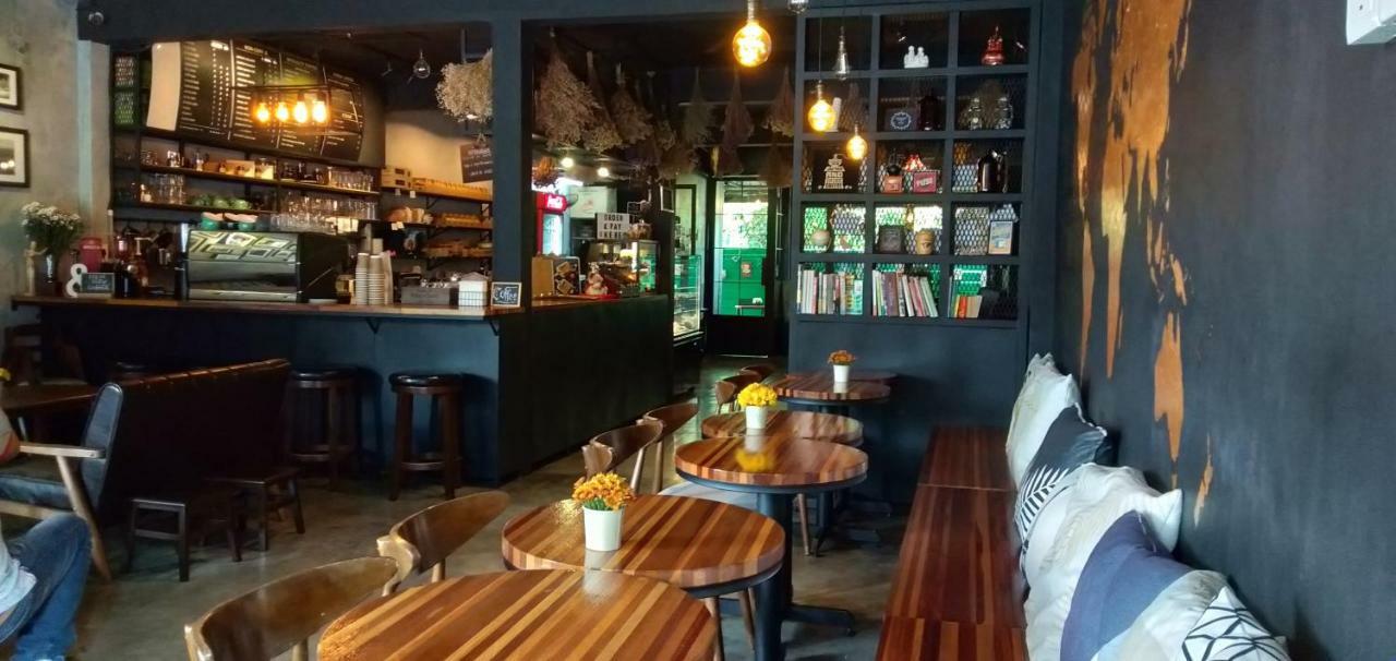 The Wood Boutique Hotel Muar Extérieur photo