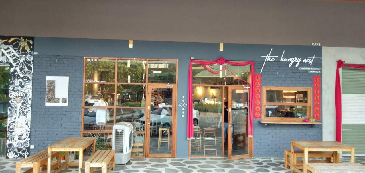 The Wood Boutique Hotel Muar Extérieur photo
