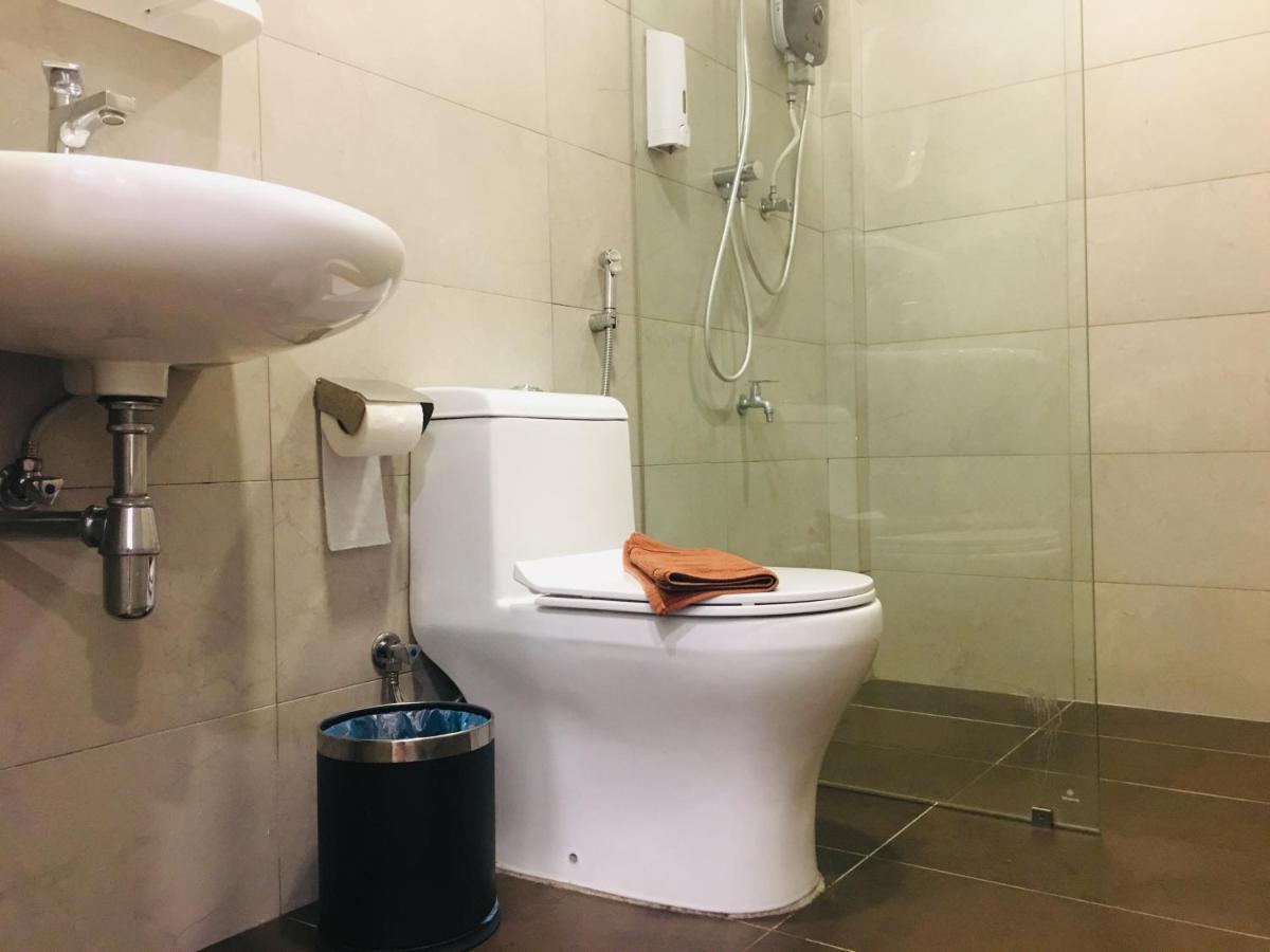 The Wood Boutique Hotel Muar Extérieur photo