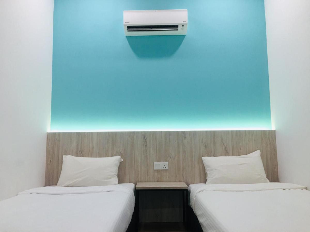 The Wood Boutique Hotel Muar Extérieur photo